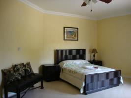 10 Bedroom Guesthouse - Montego Bay Cinnamon Hill Bagian luar foto
